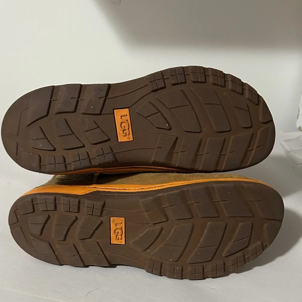 UGG‎ Brown Ankle Boots with Orange Trim